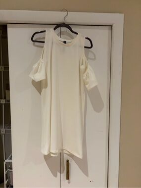 Design Lab Lord & Taylor Cream Cold-Shoulder Mini Dress